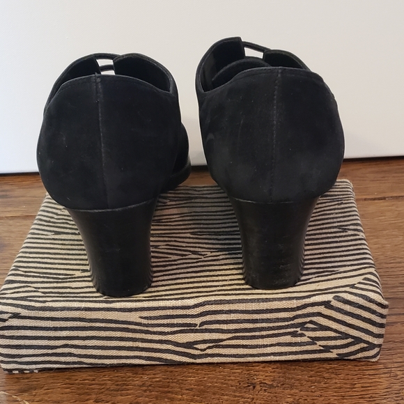 Suede Heeled Loafer - Picture 4 of 9